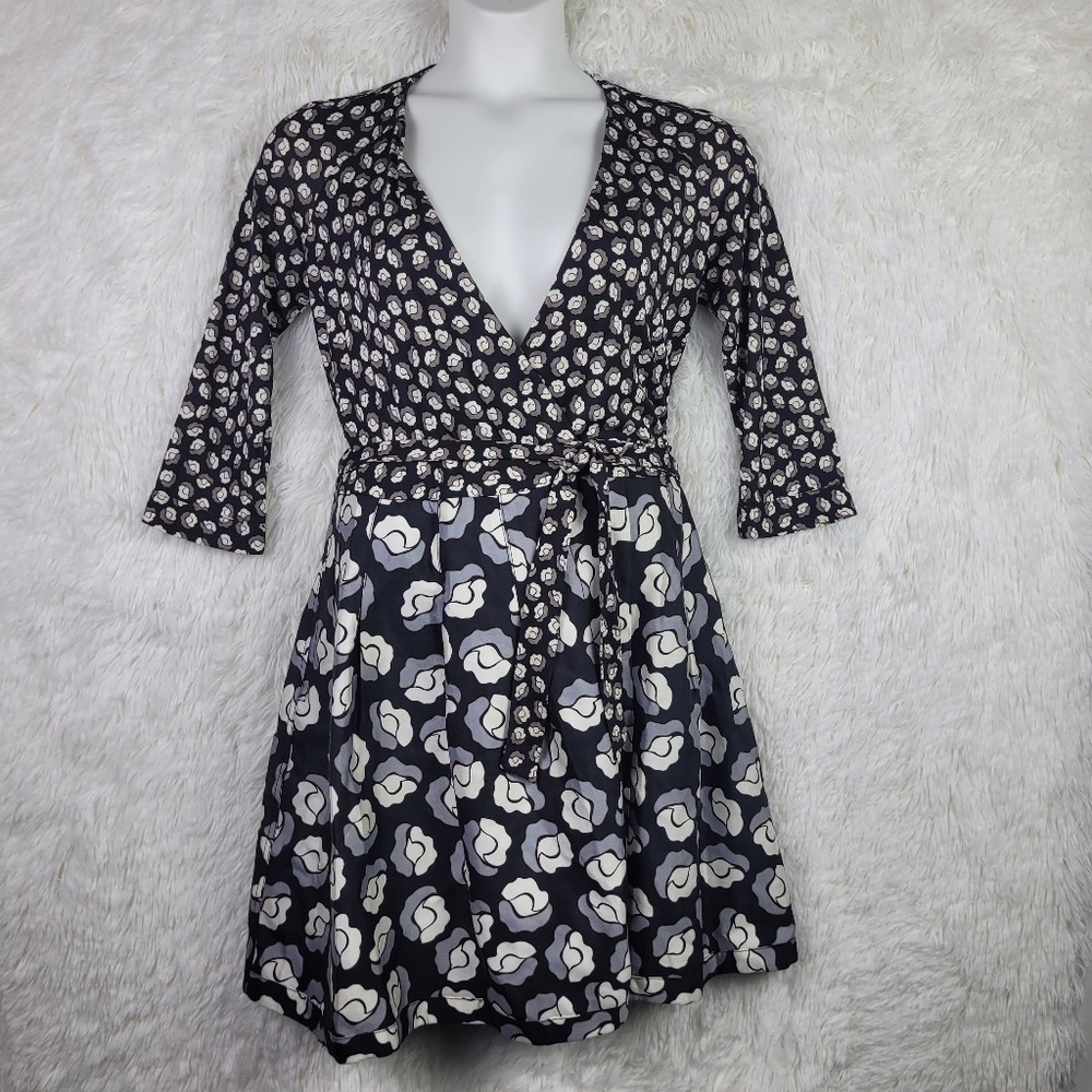 NWT DVF Sz 12 Ballet Rose Floral Silk Blend Knee Length Wrap Dress Classic‎